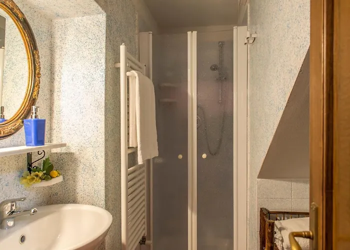 Casa Torrione 14, Emma Villa