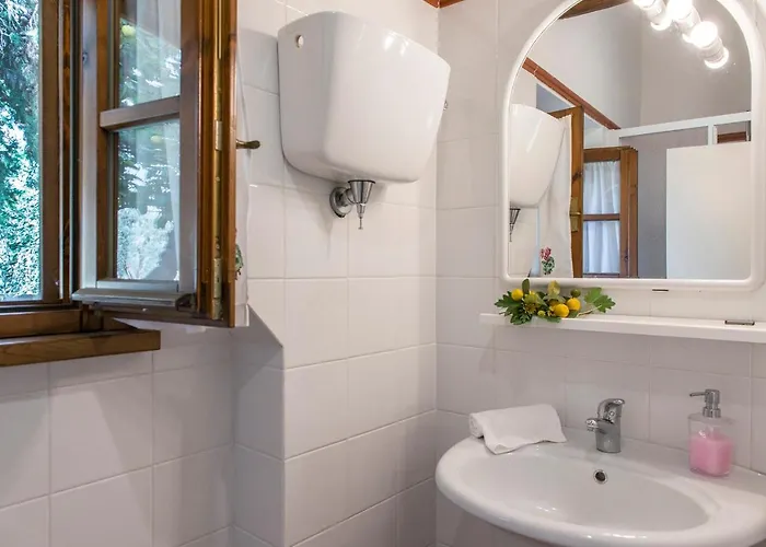 Vila Casa Torrione 14, Emma *